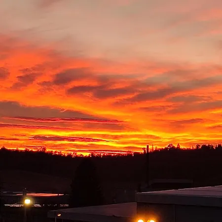 Panonika トゥズラ